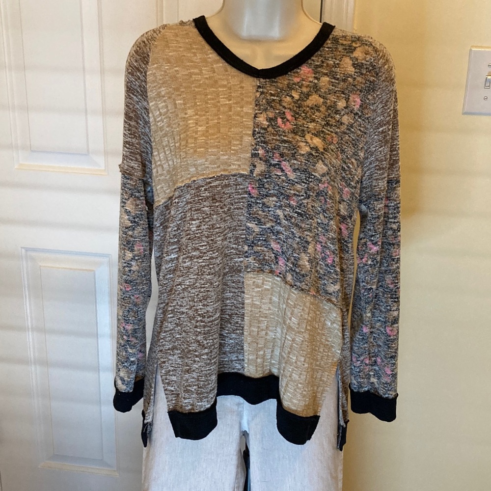 Cato Women's V-Neck Sweater with hoodie - Black, Beige, Pink (XS/SM)